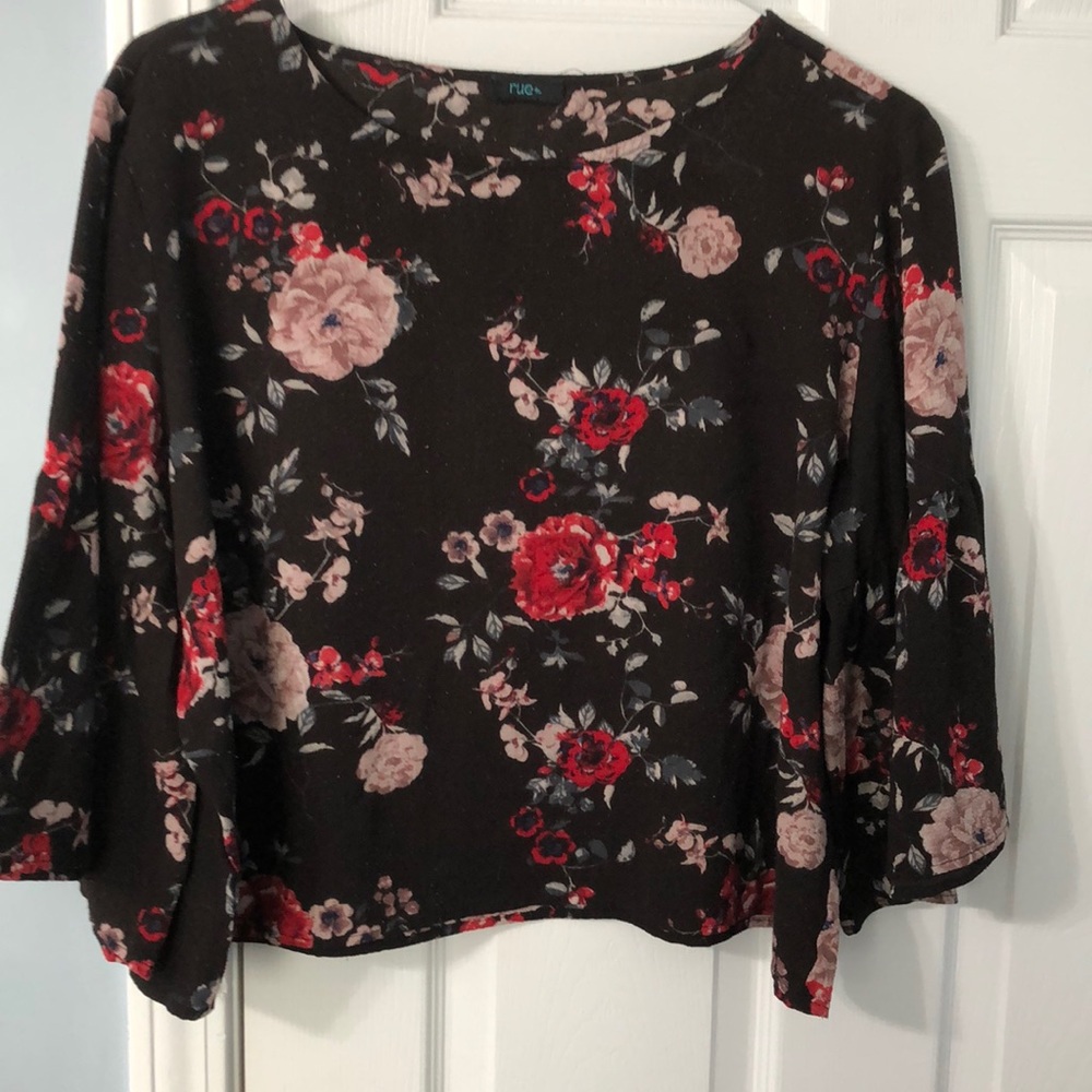 Black long sleeeve shirt